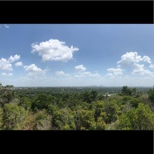 Meet your Posher, Romelia